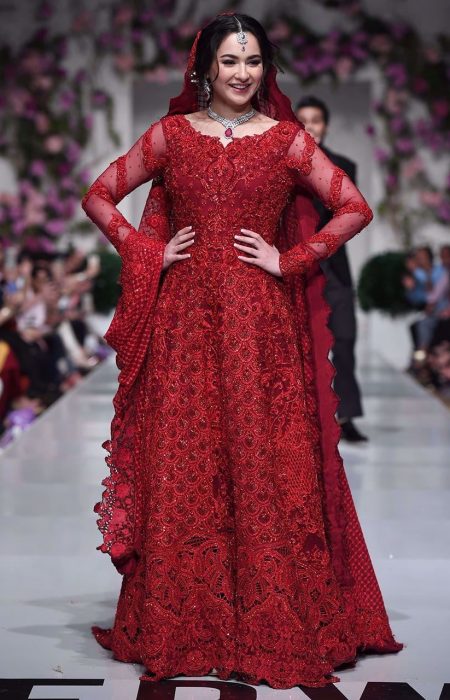 Rubym-lustre-Zainab-Chottani-wedding-dress